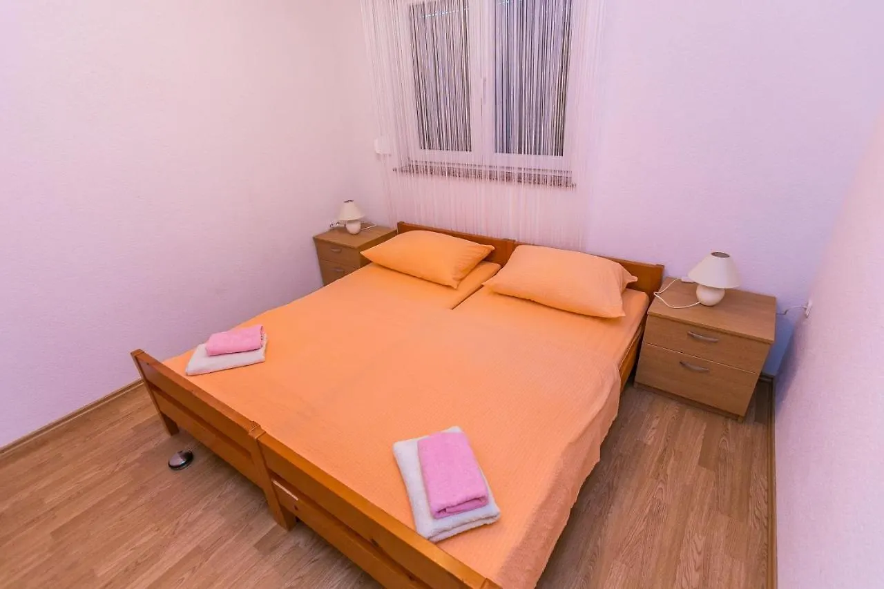 Ferienwohnung-Kemperle-Kroatien-Medulin-2 شقة ميدولين