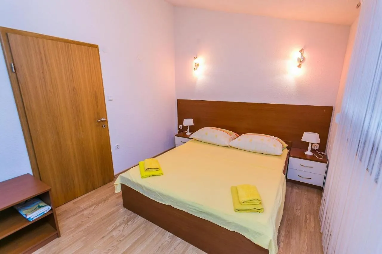 شقة Ferienwohnung-Kemperle-Kroatien-Medulin-2